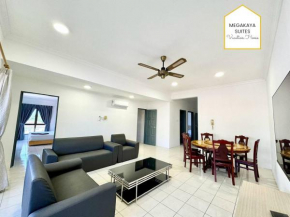 6 BEDROOMS PENTHOUSE MARINA COURT CITY CENTRE - 19pax